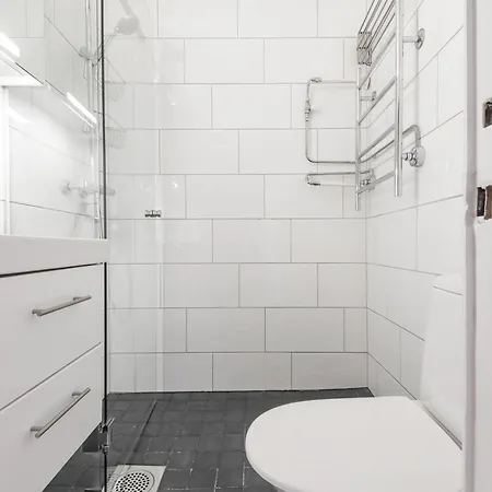 Wehost Luxurious 2br In The Sea-side Neighbourhood